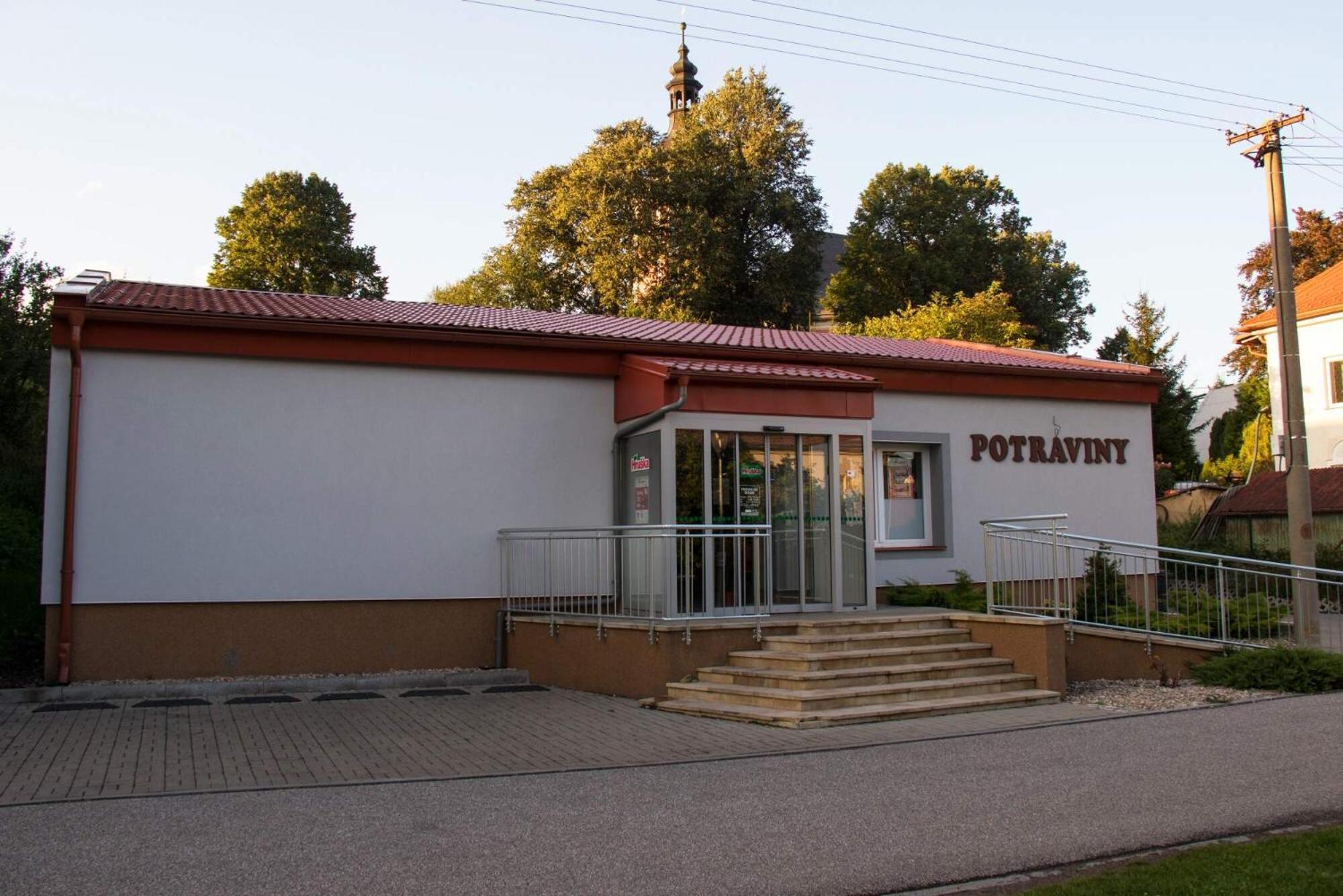 Апартаменты Restaurace Na Krizovatce Bozanov Экстерьер фото
