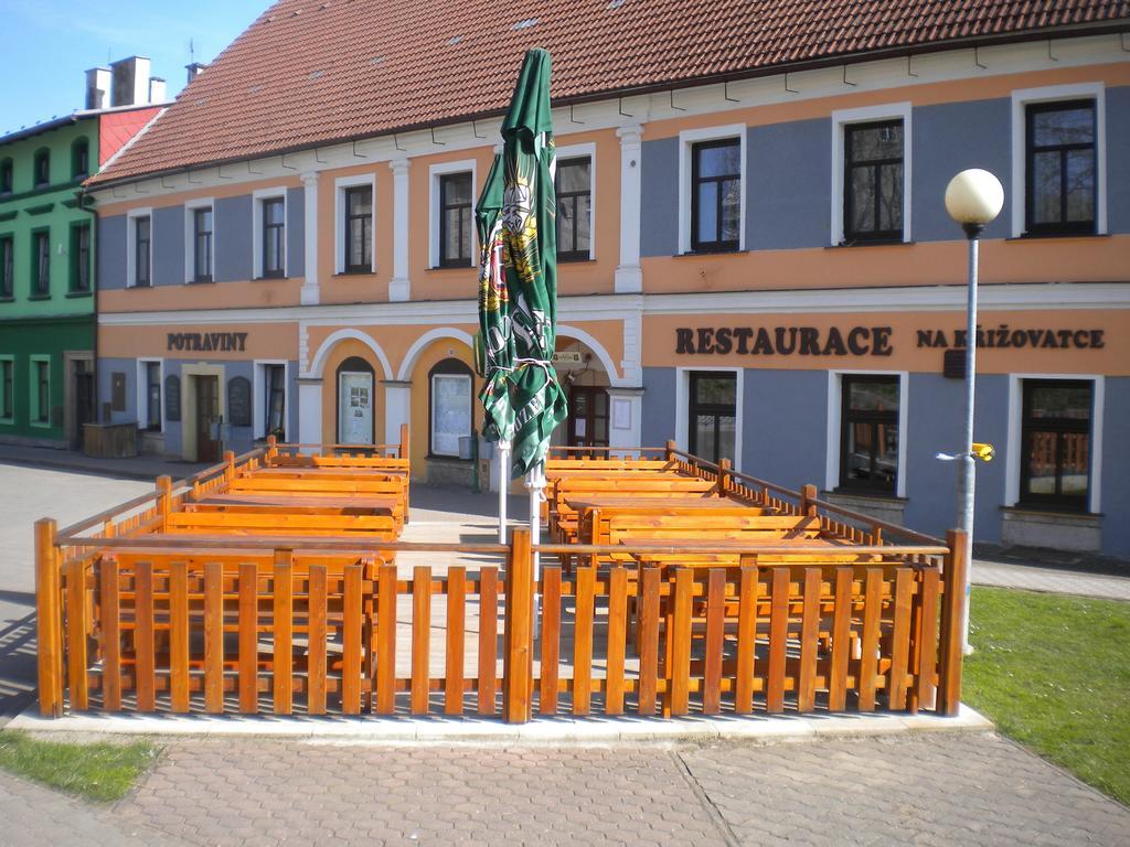 Апартаменты Restaurace Na Krizovatce Bozanov Номер фото